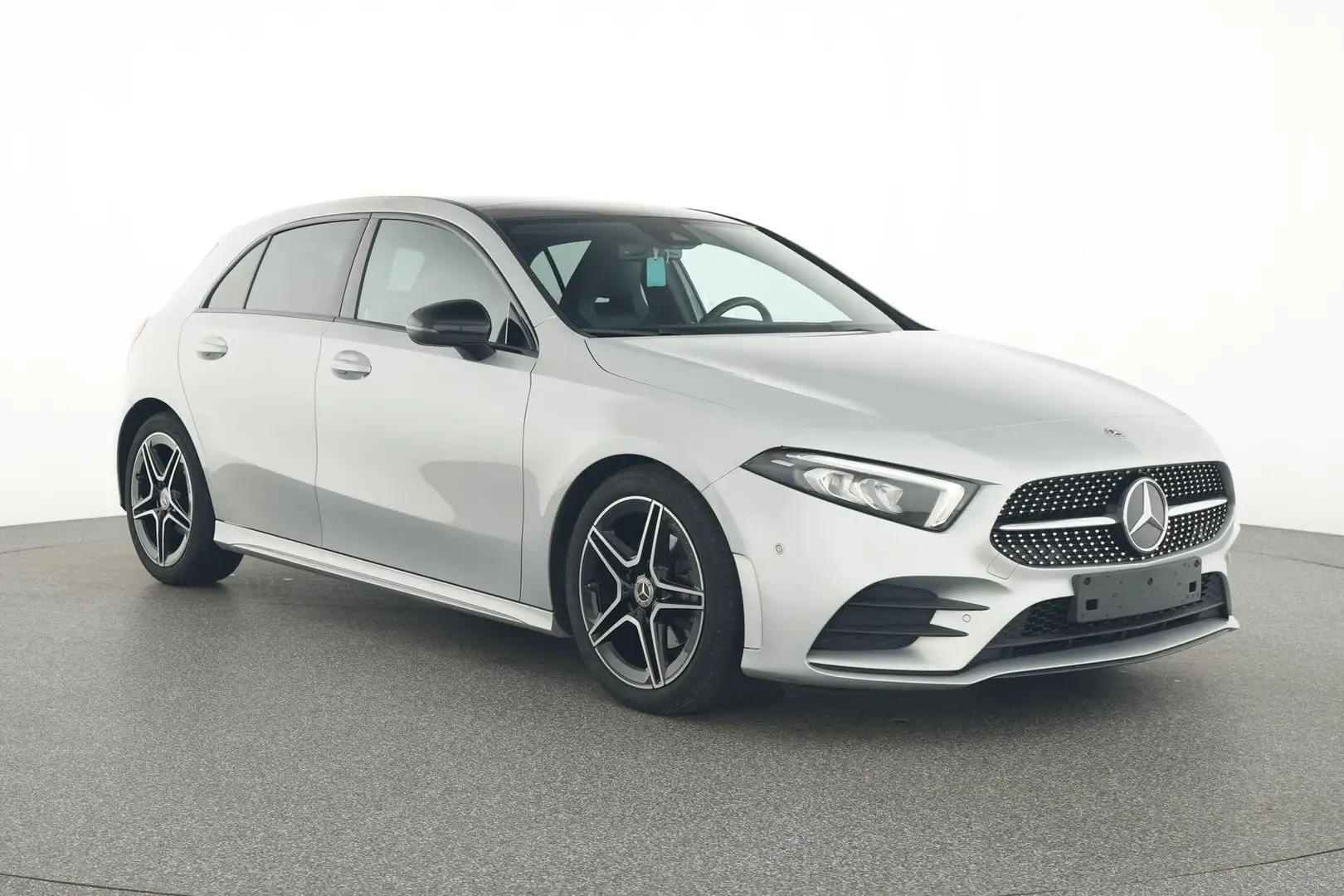 Mercedes-Benz A 180 d AMG Line | Panoramisch dak Argent - 2