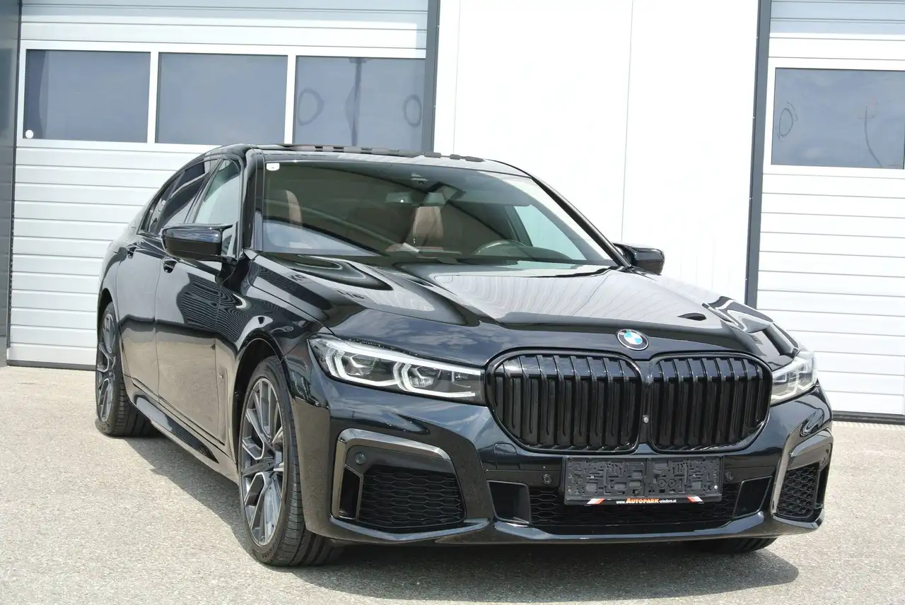 BMW 740