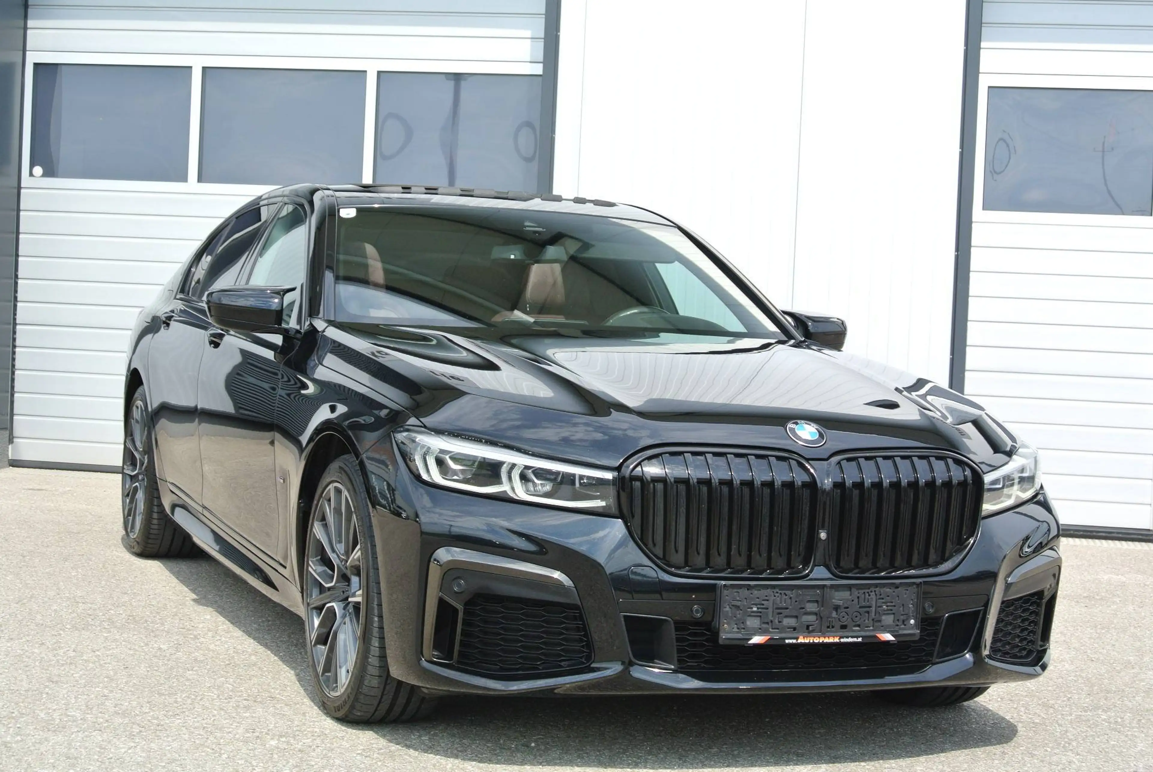 BMW 740 d xDrive Aut. ** M-Paket * LEDER * SD * HUD *