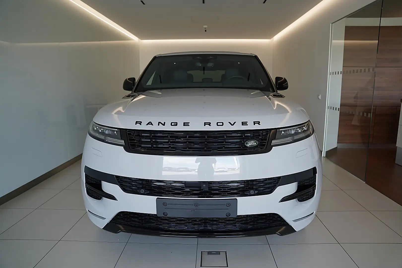 Land Rover Range Rover Sport Dynamic SE P460e Silber - 2