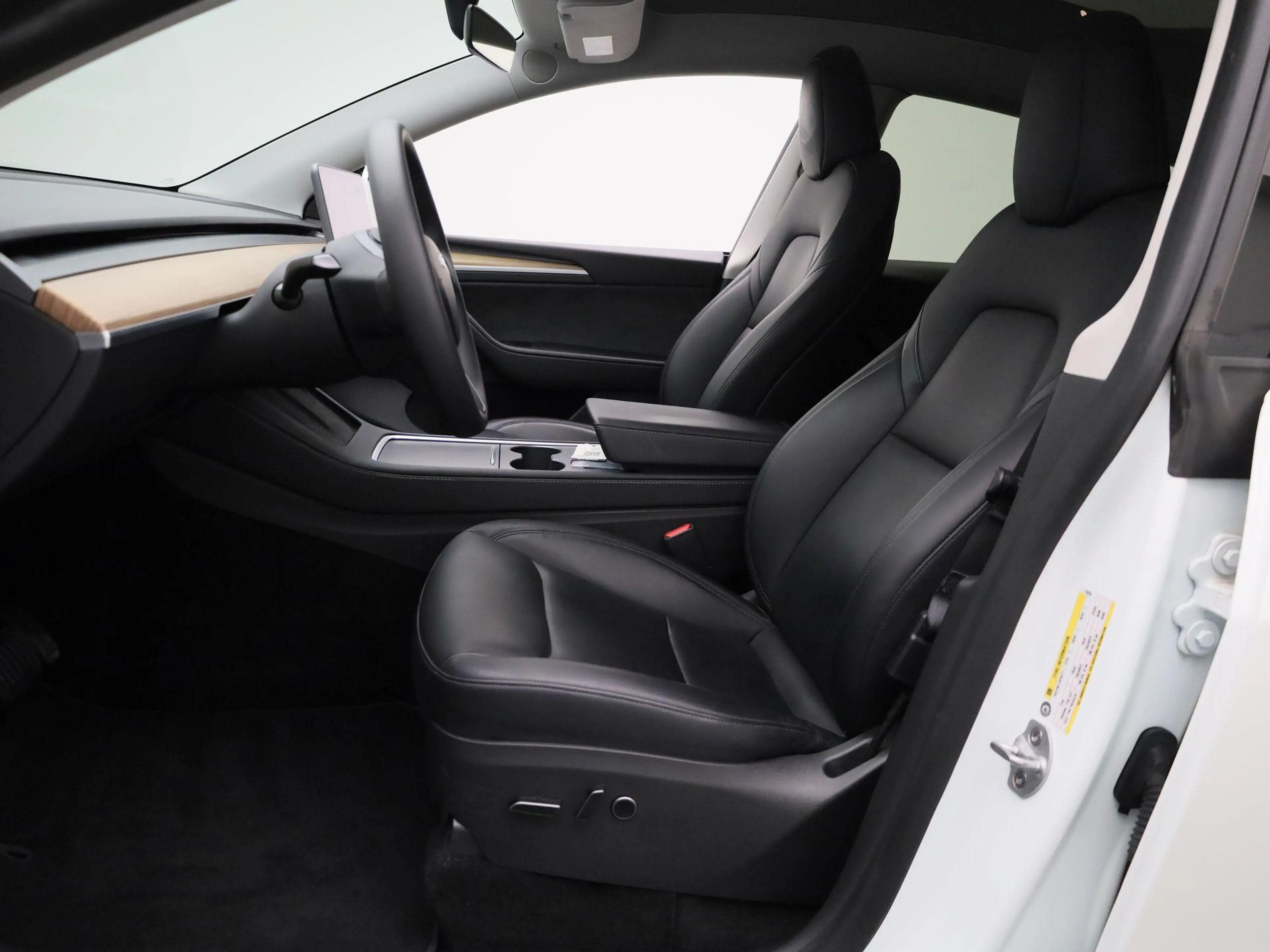 Tesla Model Y Long Range AWD 75 kWh | WORDT VERWACHT | — photo 11