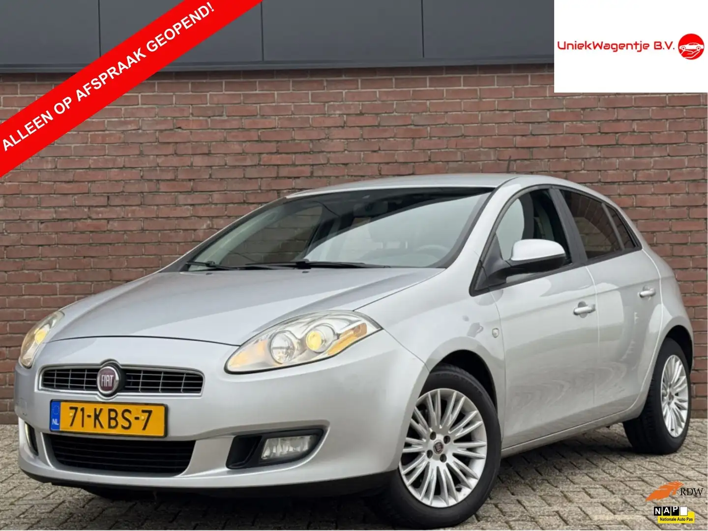 Fiat Bravo 1.4 T-JET DYNAMIC | NL-AUTO! | LEDER! | CRUISE! Gris - 1