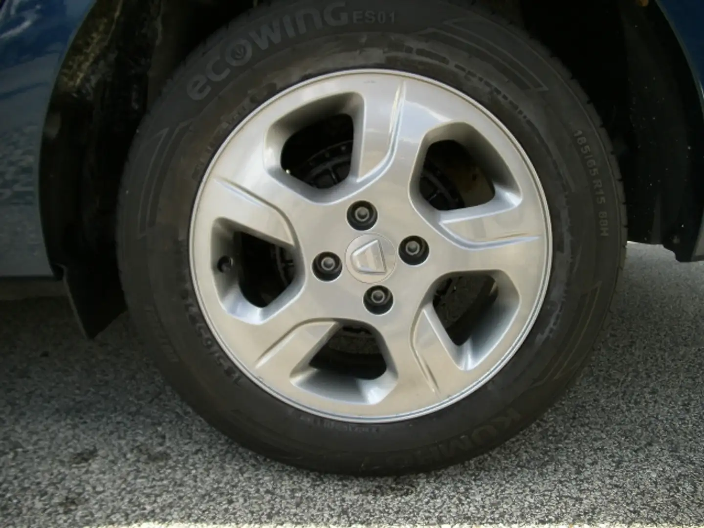 Dacia Logan MCV Celebration dCi 90 Blau - 2