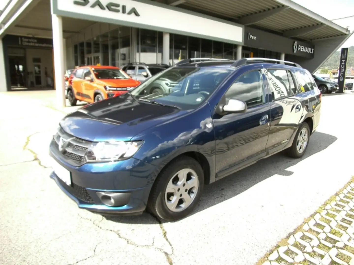 Dacia Logan MCV Celebration dCi 90 Blau - 1