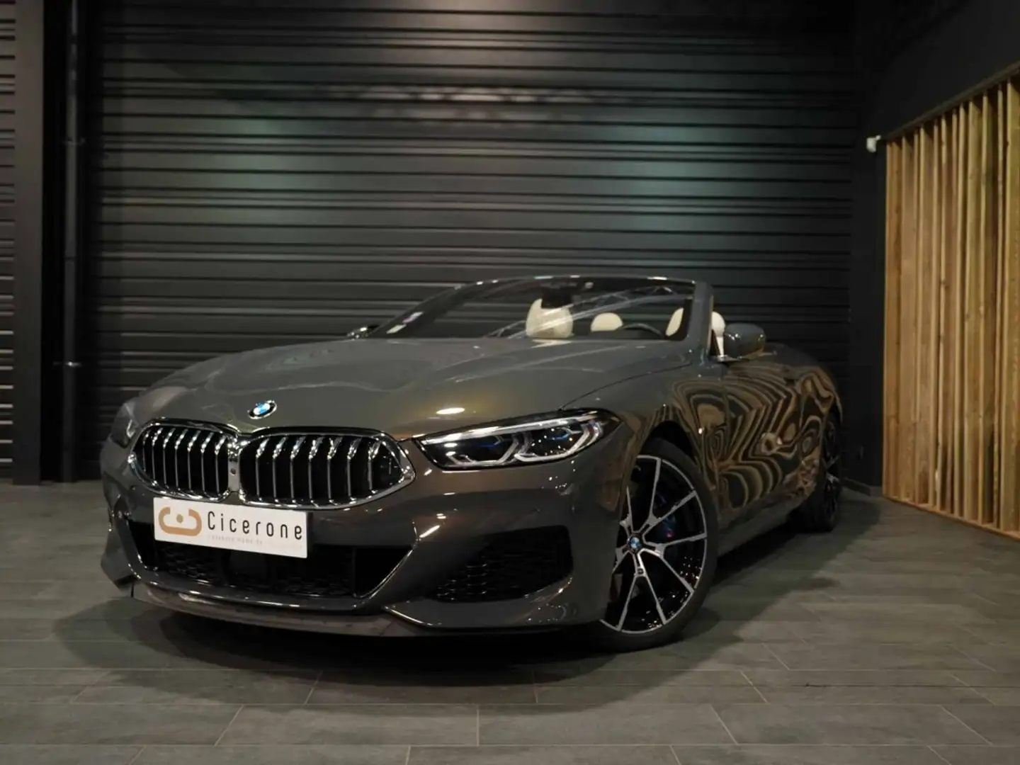 BMW 850 Cabriolet 850i XDrive - 1
