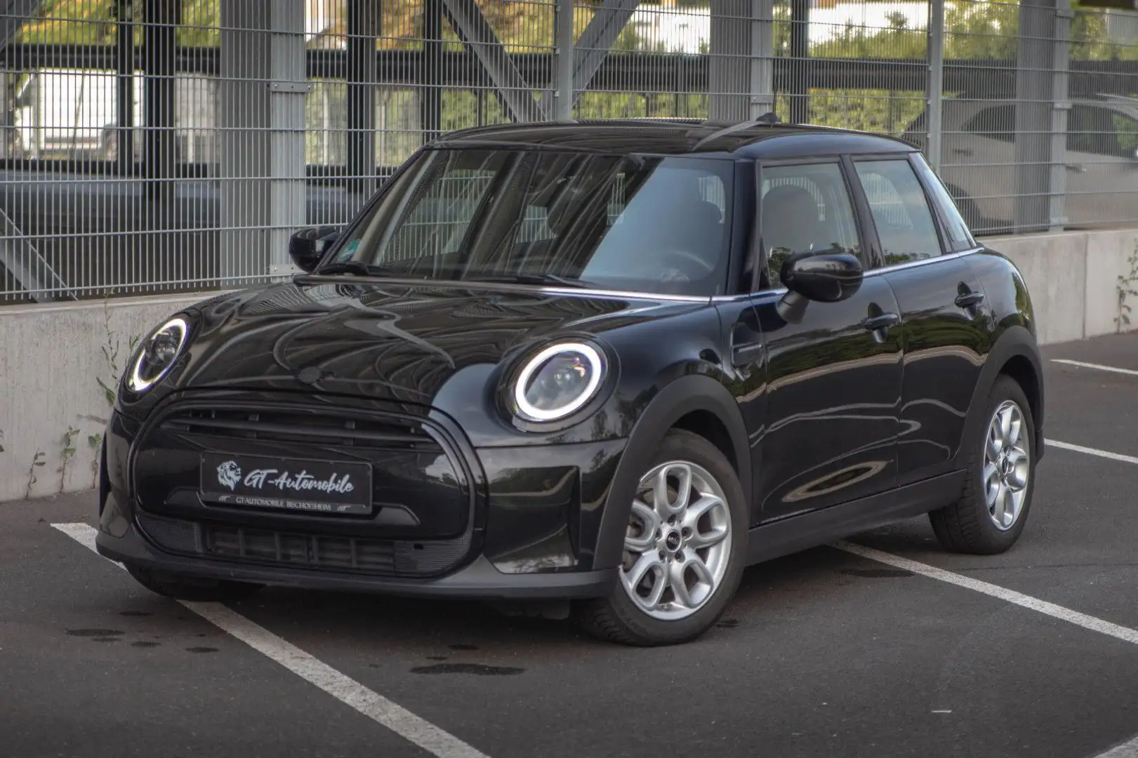 MINI Cooper 5-trg.*Yours Trim*KAM*YOUNIQUE*Keyless* Schwarz - 1