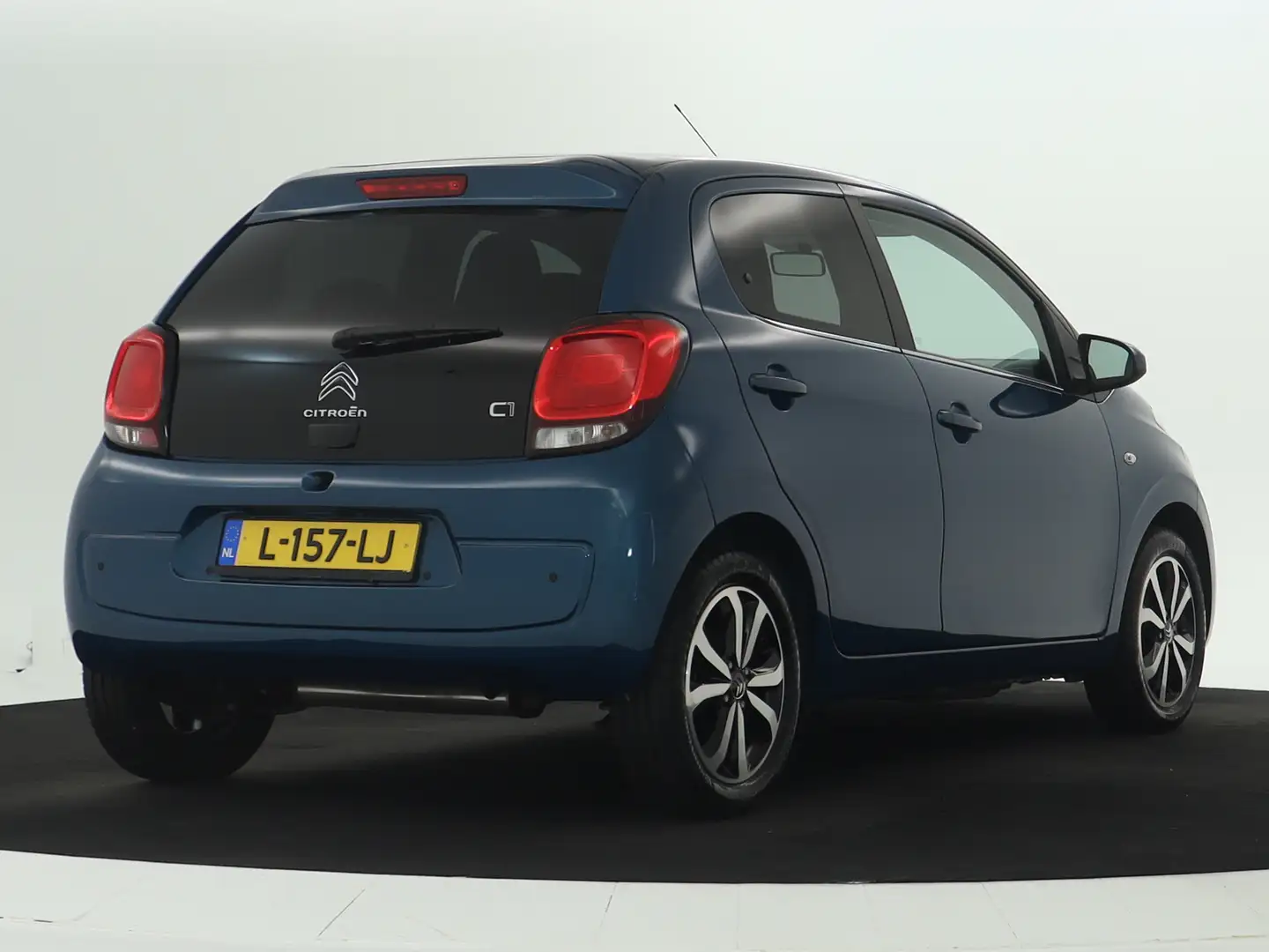 Citroen C1 1.0 VTi Shine Blauw - 2
