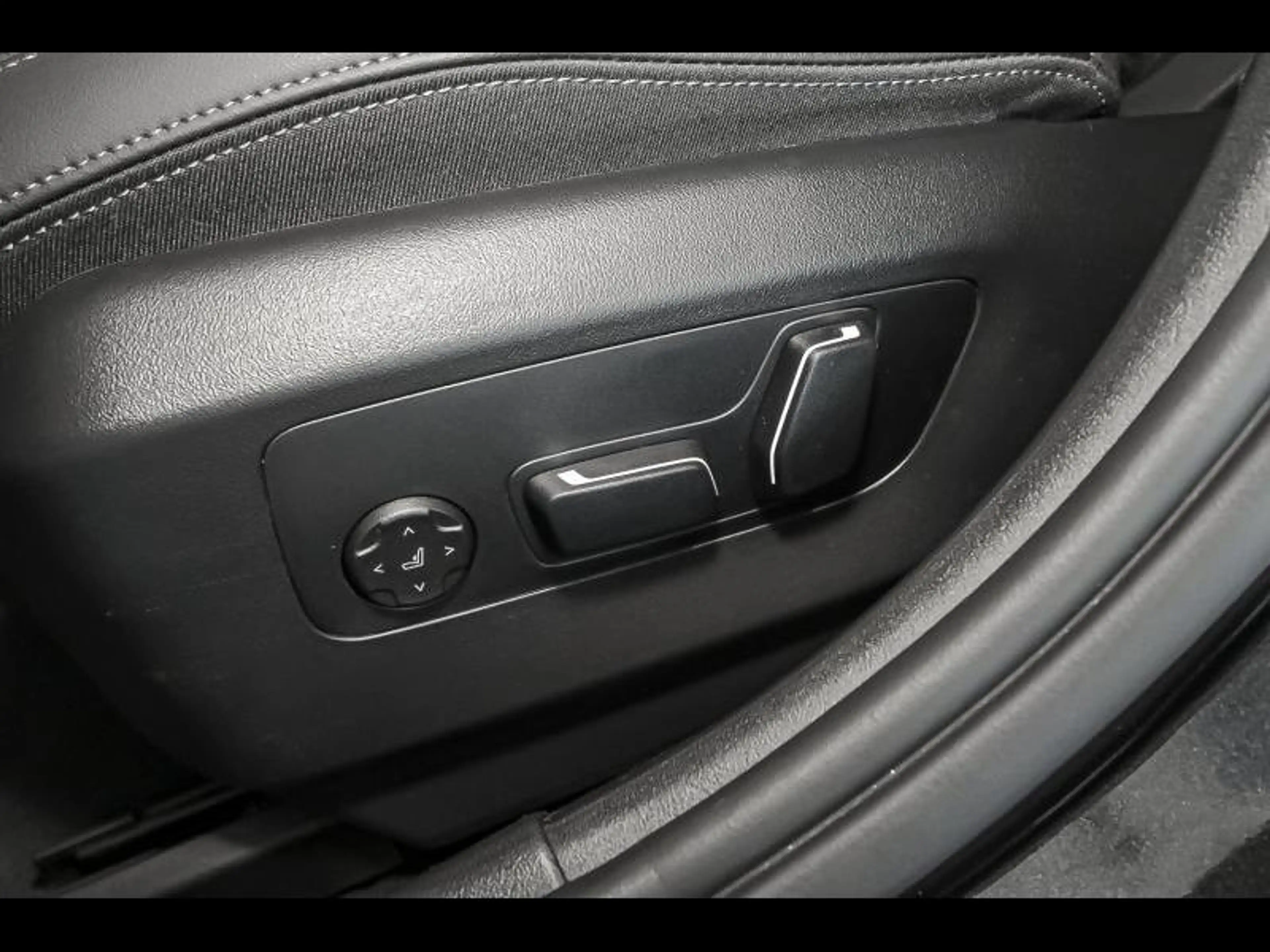 BMW 520 i Touring - M Sport | Pano | 360Cam | Comfort | Me — photo 20