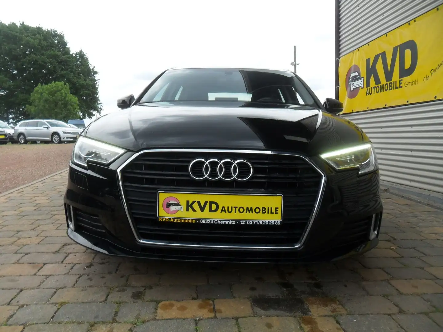 Audi A3 Sportback 30 TFSI sport Zwart - 2