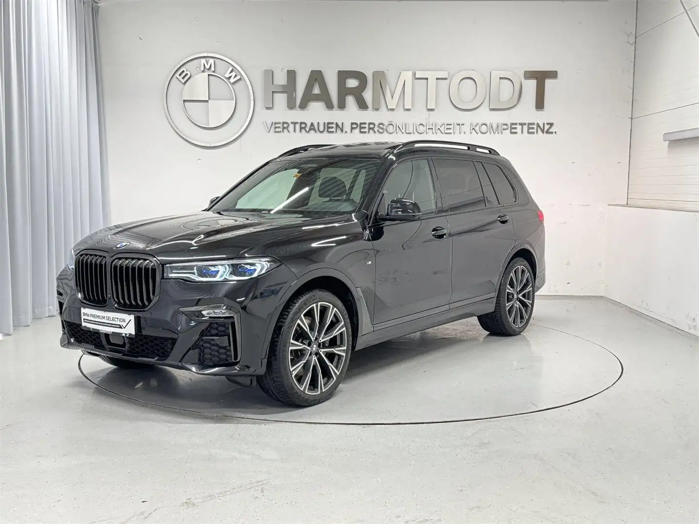 BMW X7 xDrive40d Černá - 1
