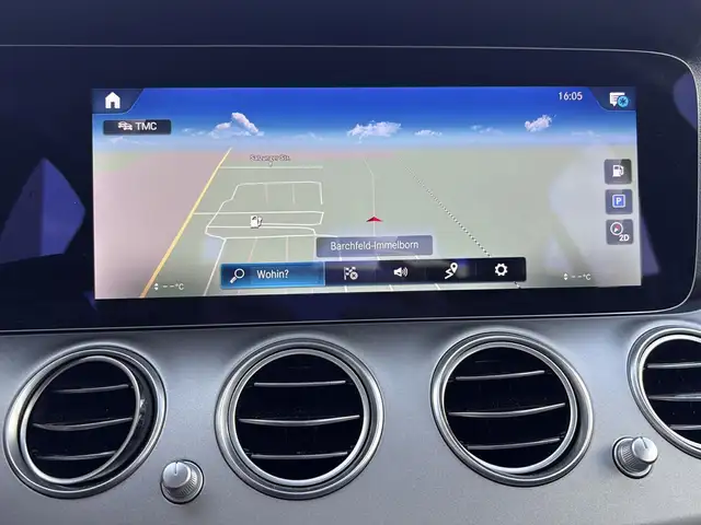 Mercedes-Benz E-Class view 26