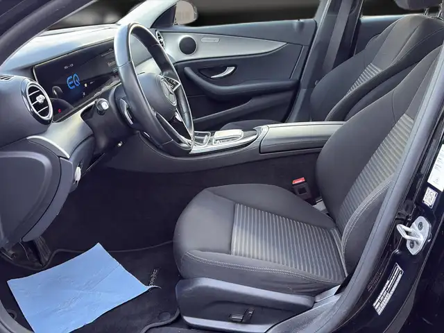 Mercedes-Benz E-Class view 14