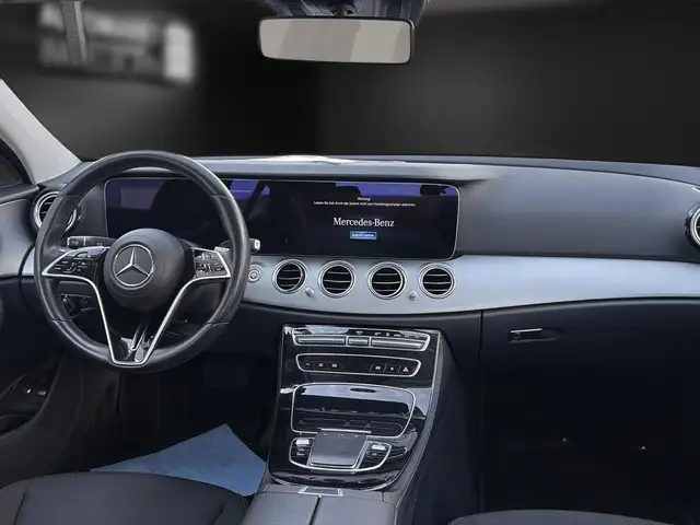 Mercedes-Benz E-Class view 16