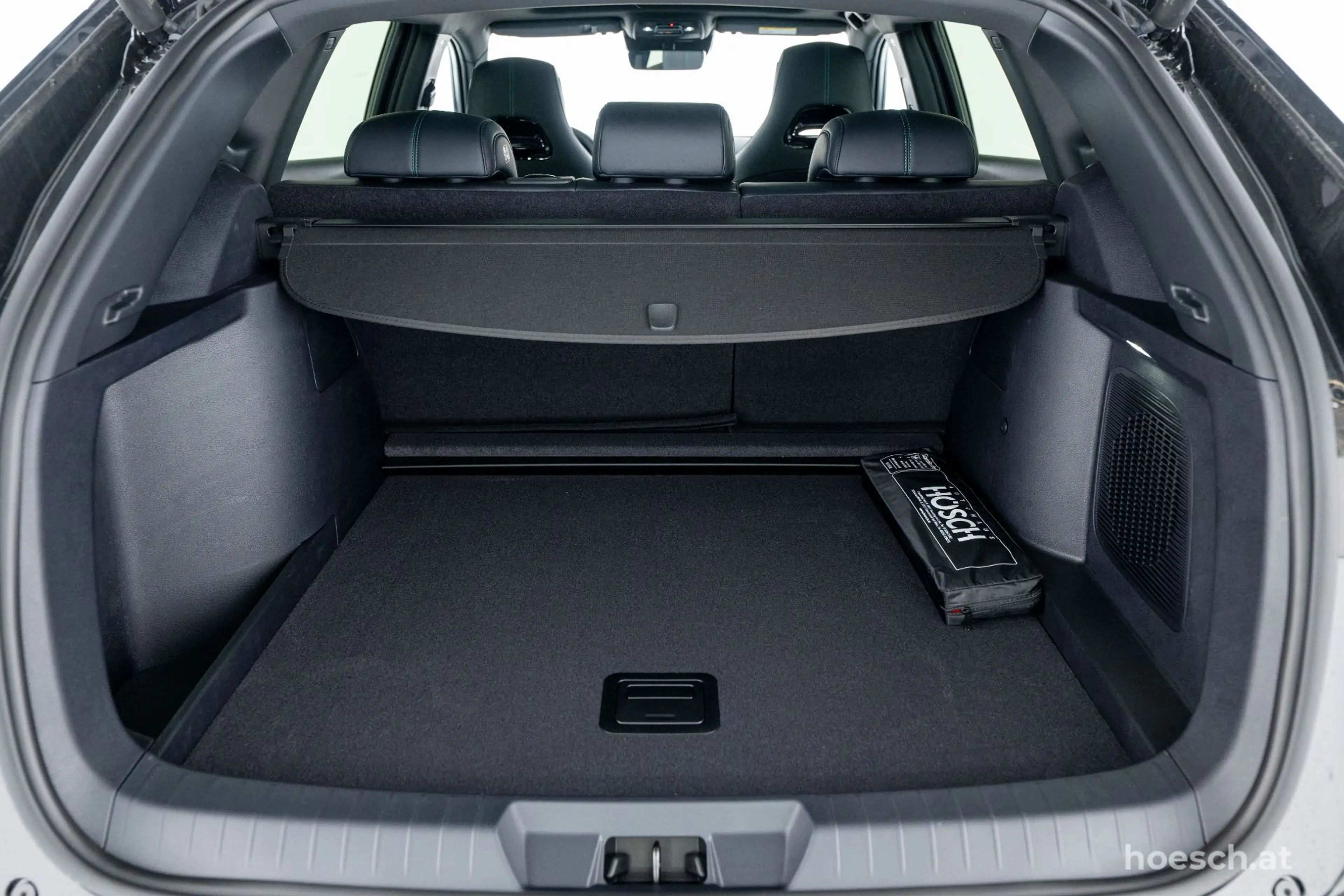 BYD Seal U DM-i DESIGN 4x4 HEAD-UP PANO LEDER !LAGERND! — photo 8