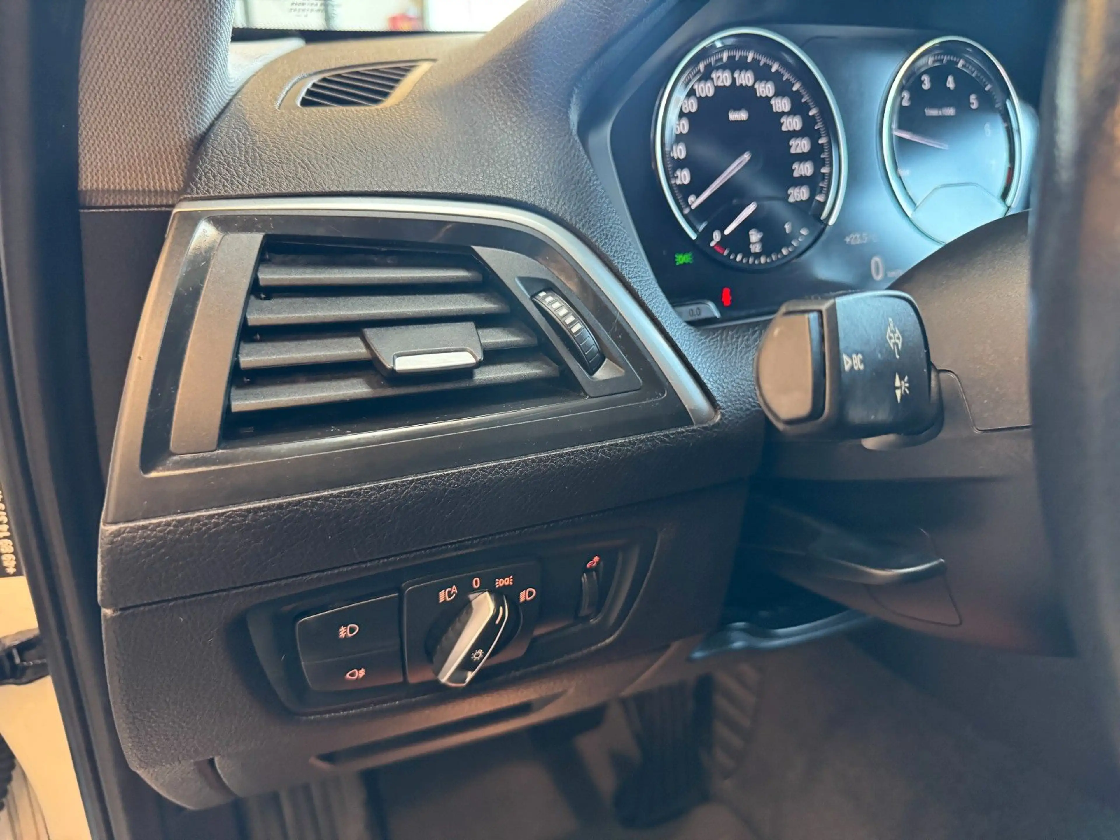 BMW 120 *TEMPO*NAVI*SZHZ*2-ZONEN*PDC*TÜV-3/27* — photo 9