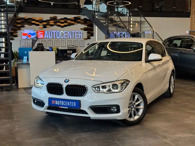 BMW 120 *TEMPO*NAVI*SZHZ*2-ZONEN*PDC*TÜV-3/27*