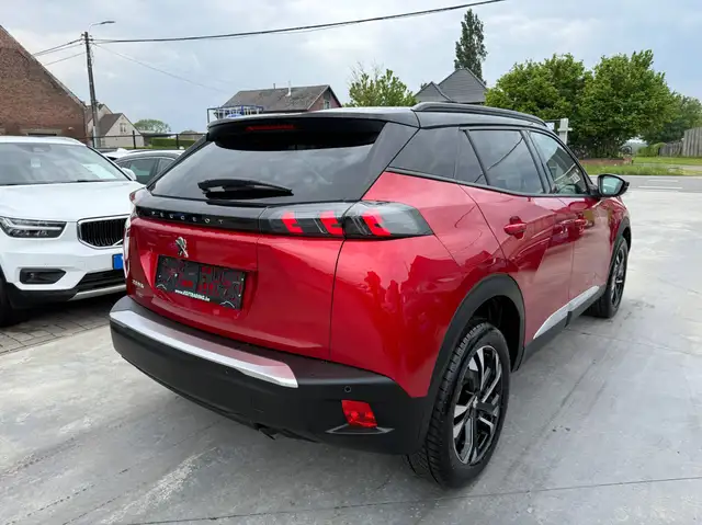 Peugeot 2008 view 5
