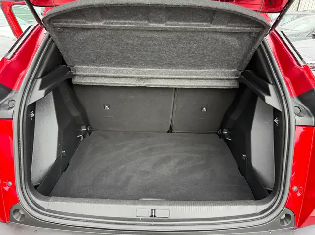 Peugeot 2008 view 15