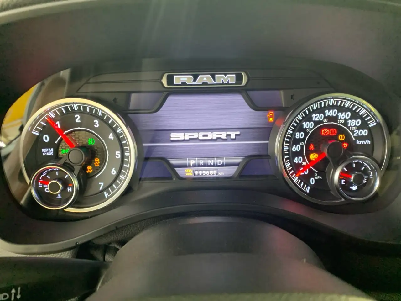RAM 1500 снимка RAM 1500