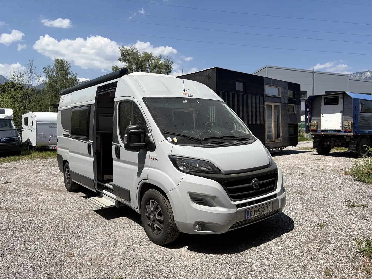Caravans-Wohnm Hymer Carado Vlow 600 - 1