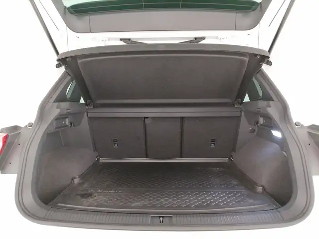 Volkswagen Tiguan view 10