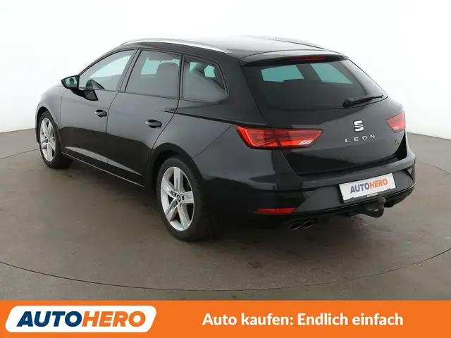 Seat Leon view 4