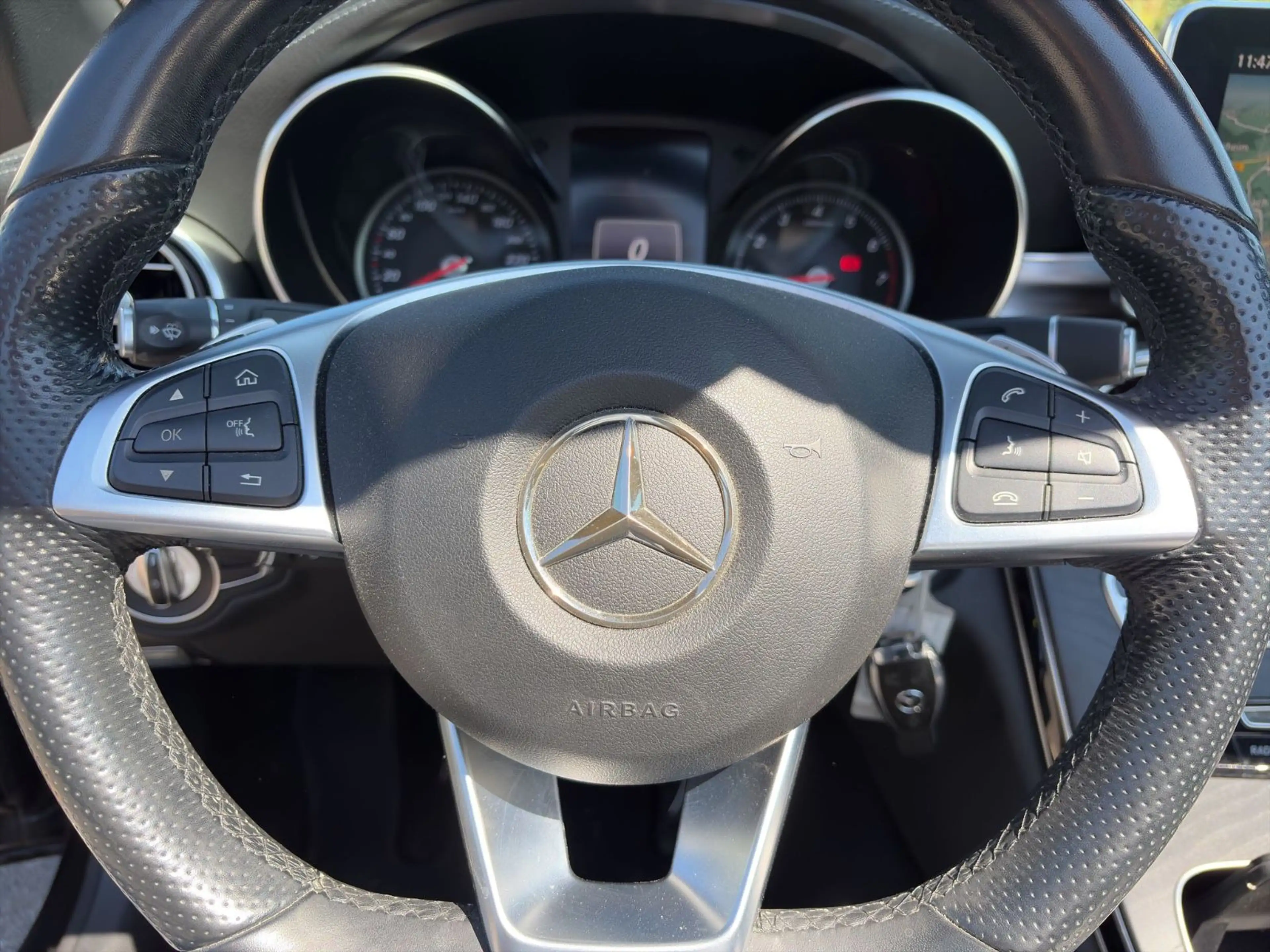 Mercedes-Benz C 200 Cabrio AMG Airscar LED — photo 11