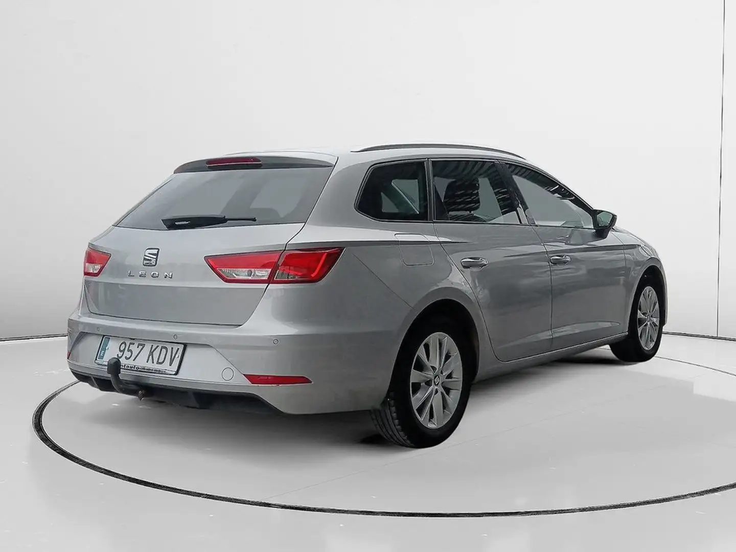 SEAT Leon ST 2.0TDI CR S&S Style 150 Gris - 2