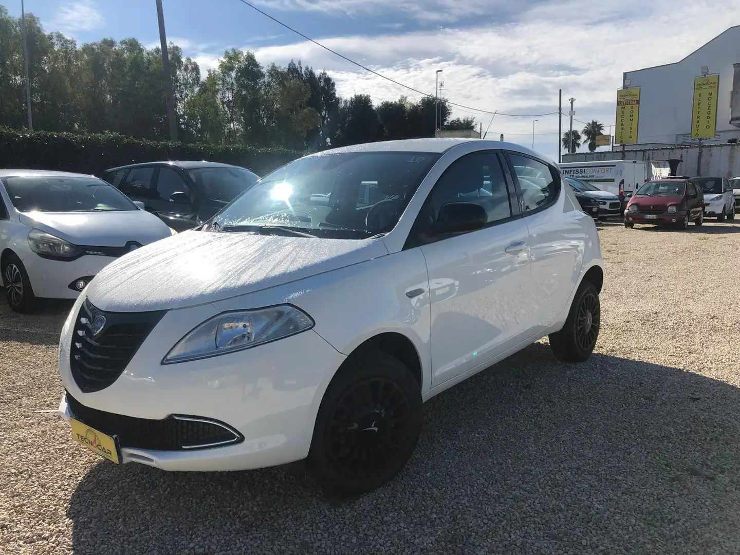 Lancia Ypsilon Ypsilon metano Bianco - 2