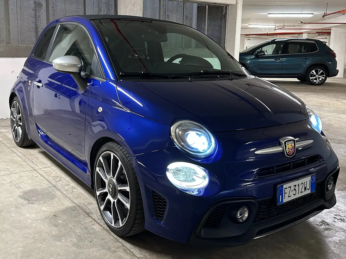 Abarth 595C 595C 1.4 t-jet Turismo Синій - 2