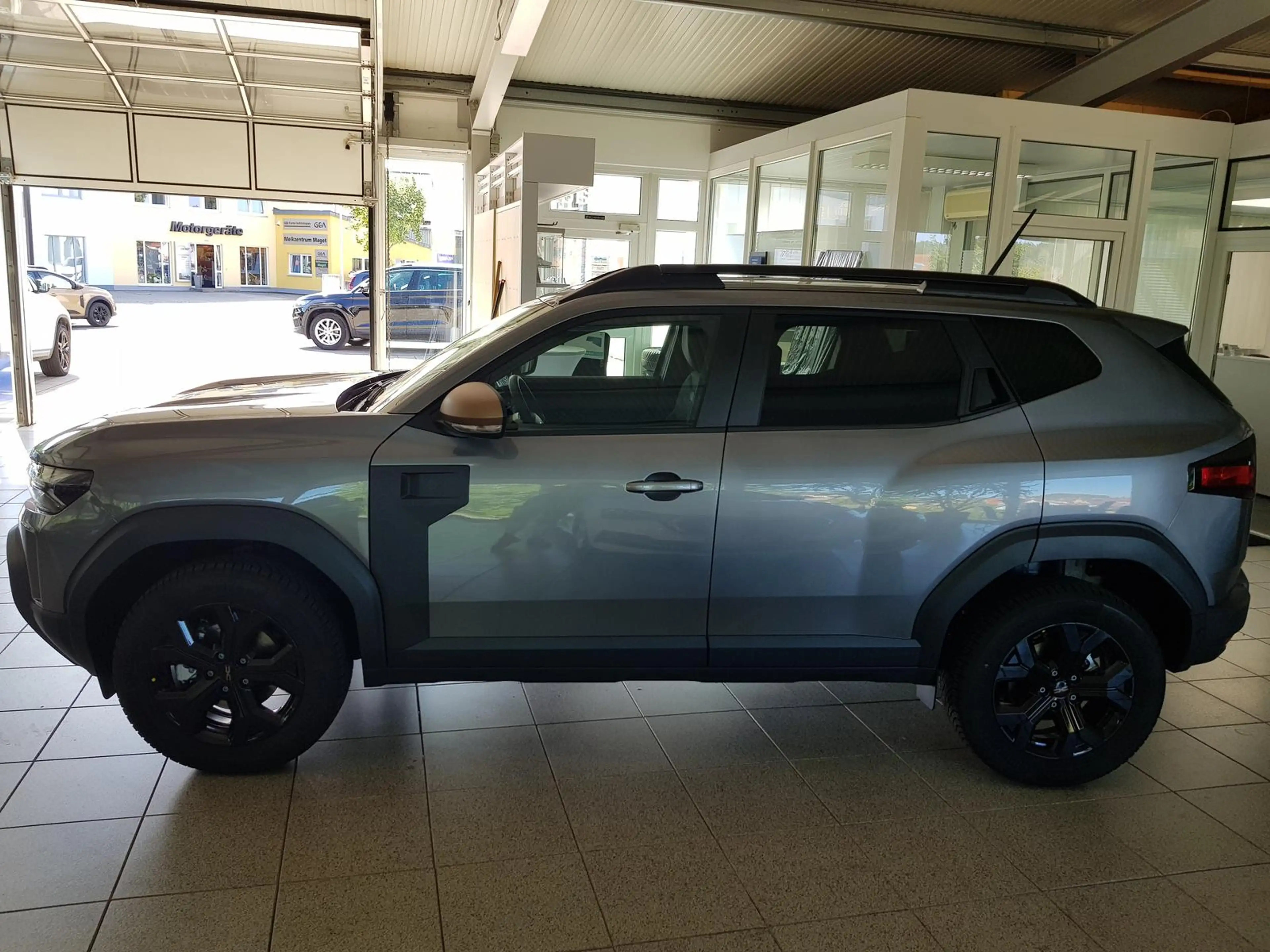 Dacia Duster Hybrid-G 150 4X4 Autom. EXTR. Navi Kamera — photo 4