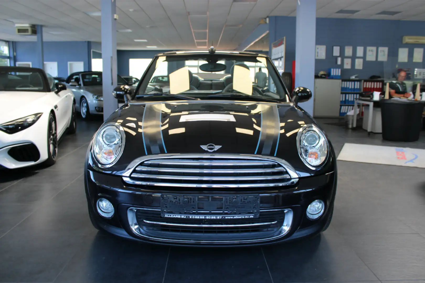 MINI Cooper Cabrio Highgate Brązowy - 2