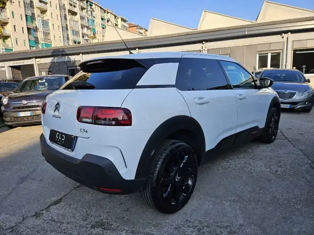 Citroen C4 Cactus view 4