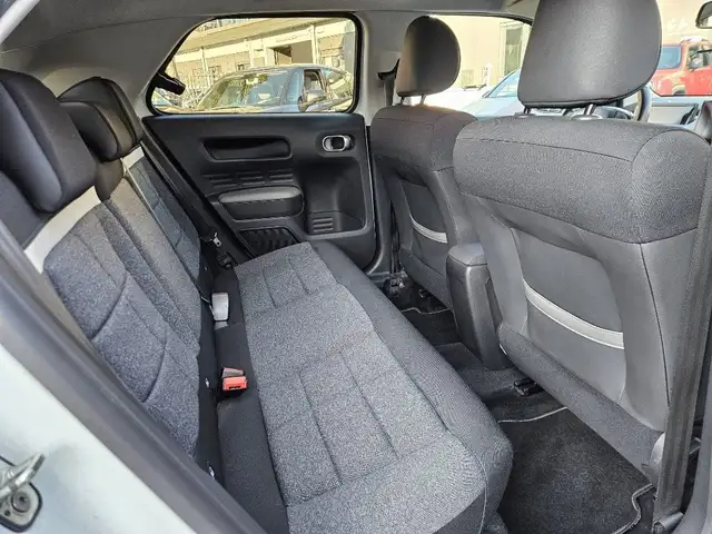Citroen C4 Cactus view 13