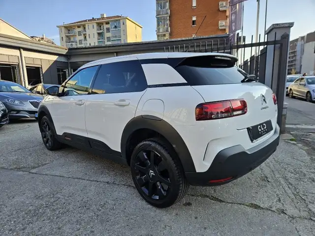 Citroen C4 Cactus view 6