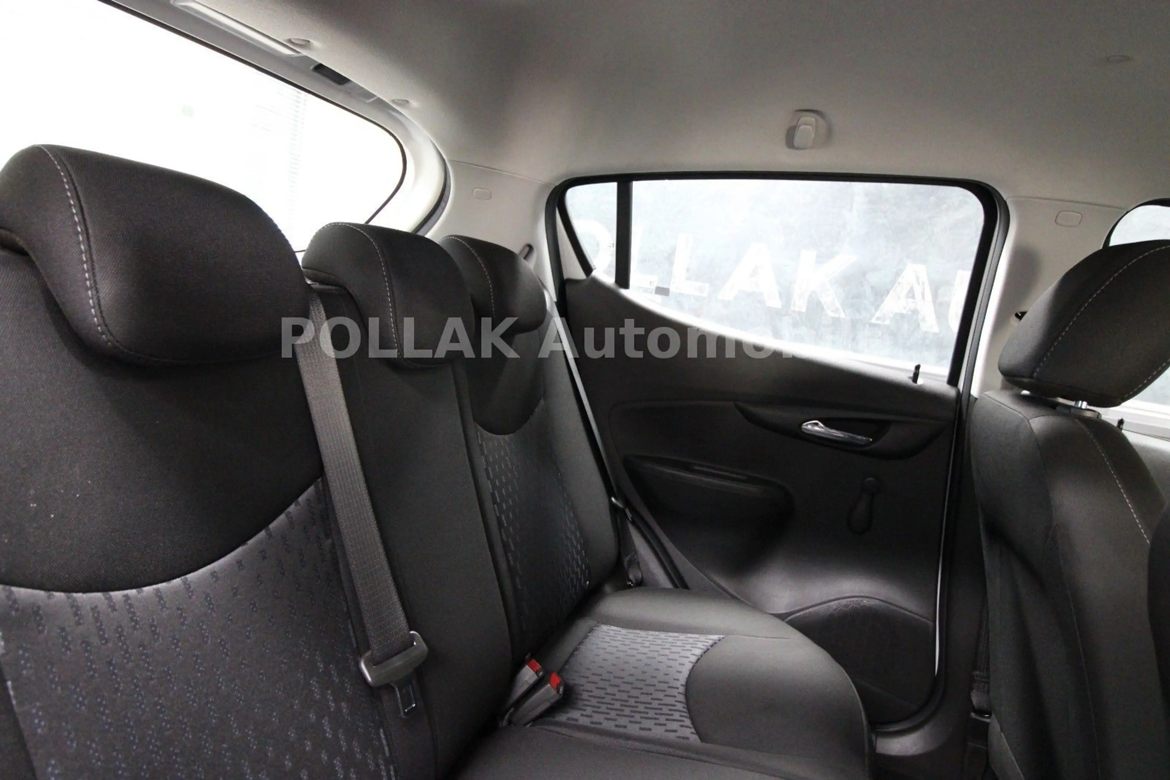 Opel Karl Rocks*MFL*SHZ*GRA*LRHZ*PDC*KLIMA*BC* — photo 11
