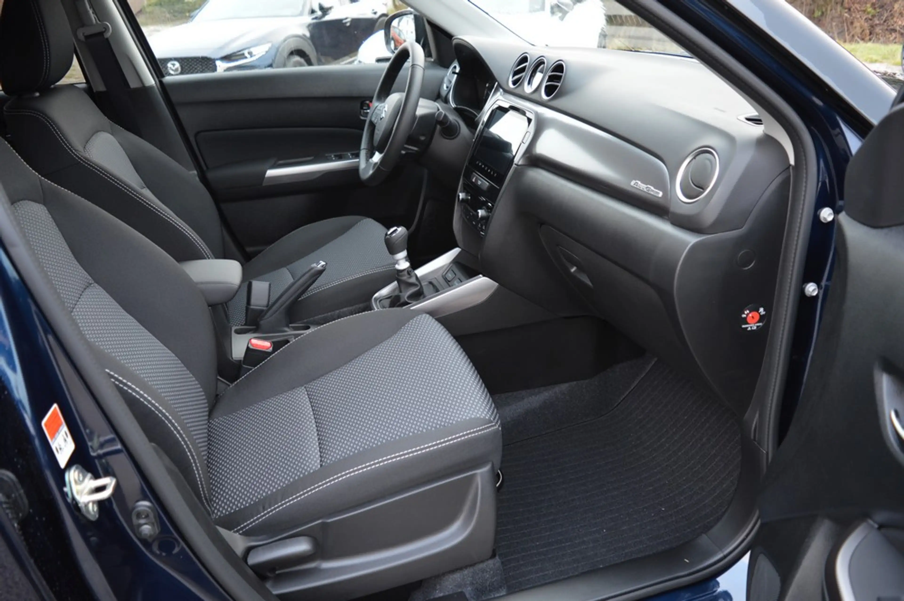 Suzuki Vitara 1.4 Hybrid Allgrip Comfort *ACC+LED+CAM* — photo 10