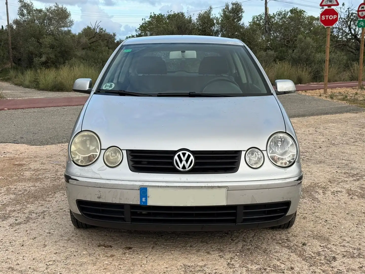 Volkswagen Polo Polo 1.2 Conceptline 65 Conceptline Plateado - 2