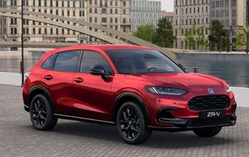 2.0i e:HEV 2WD Sport