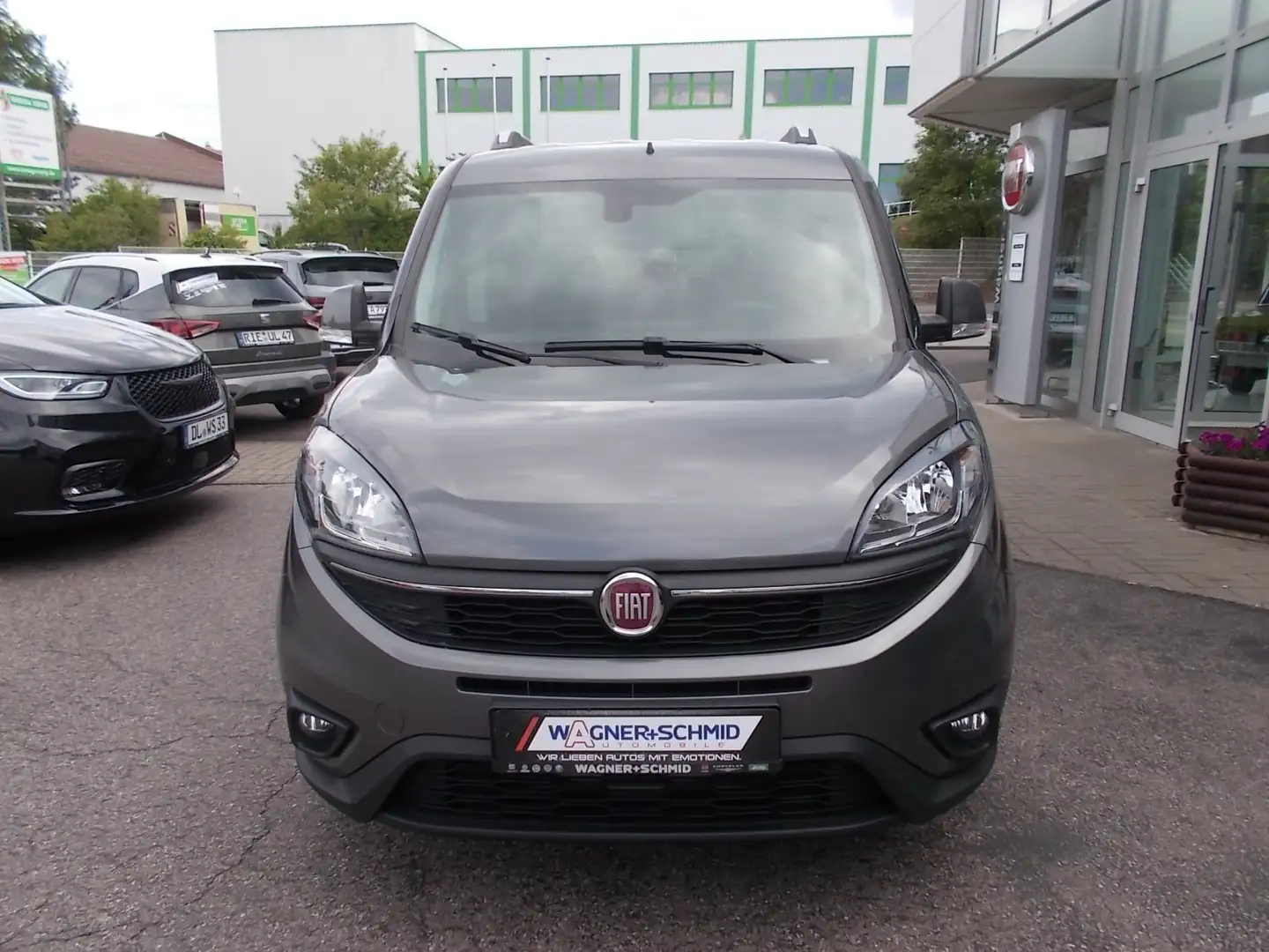 Fiat Doblo Kombi SX Maxi 1.6 Mjet + wenig Kilometer Grijs - 2