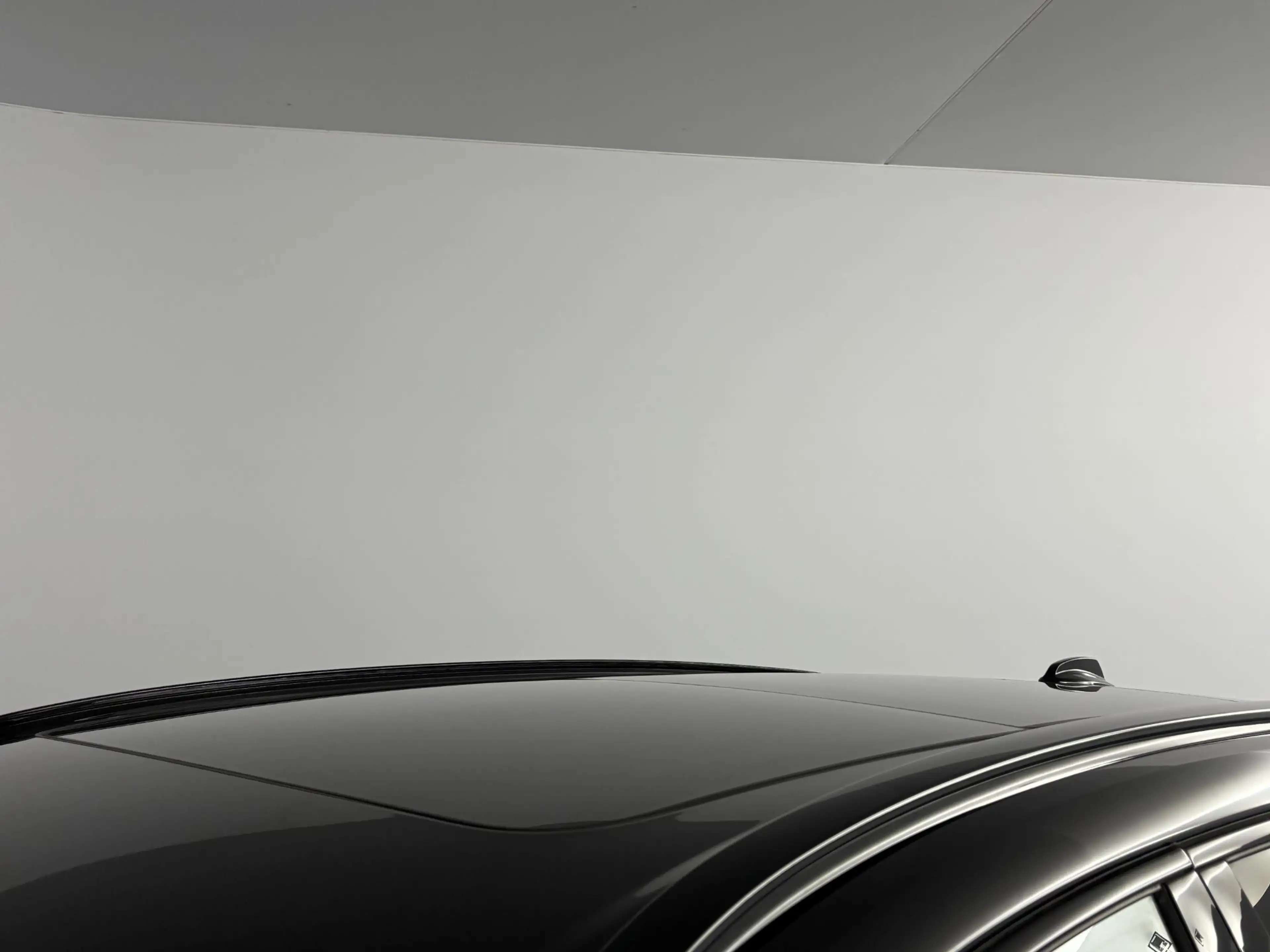 Volvo XC60 2.0 T6 Plug-in hybrid AWD Plus Black Edition | ele — photo 39