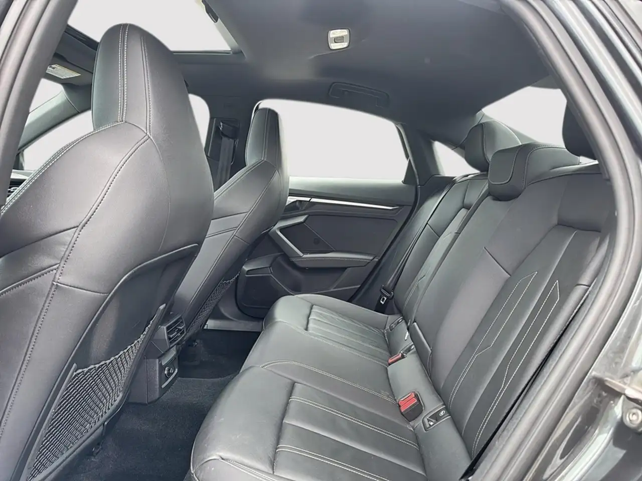 Audi S3 снимка Audi S3