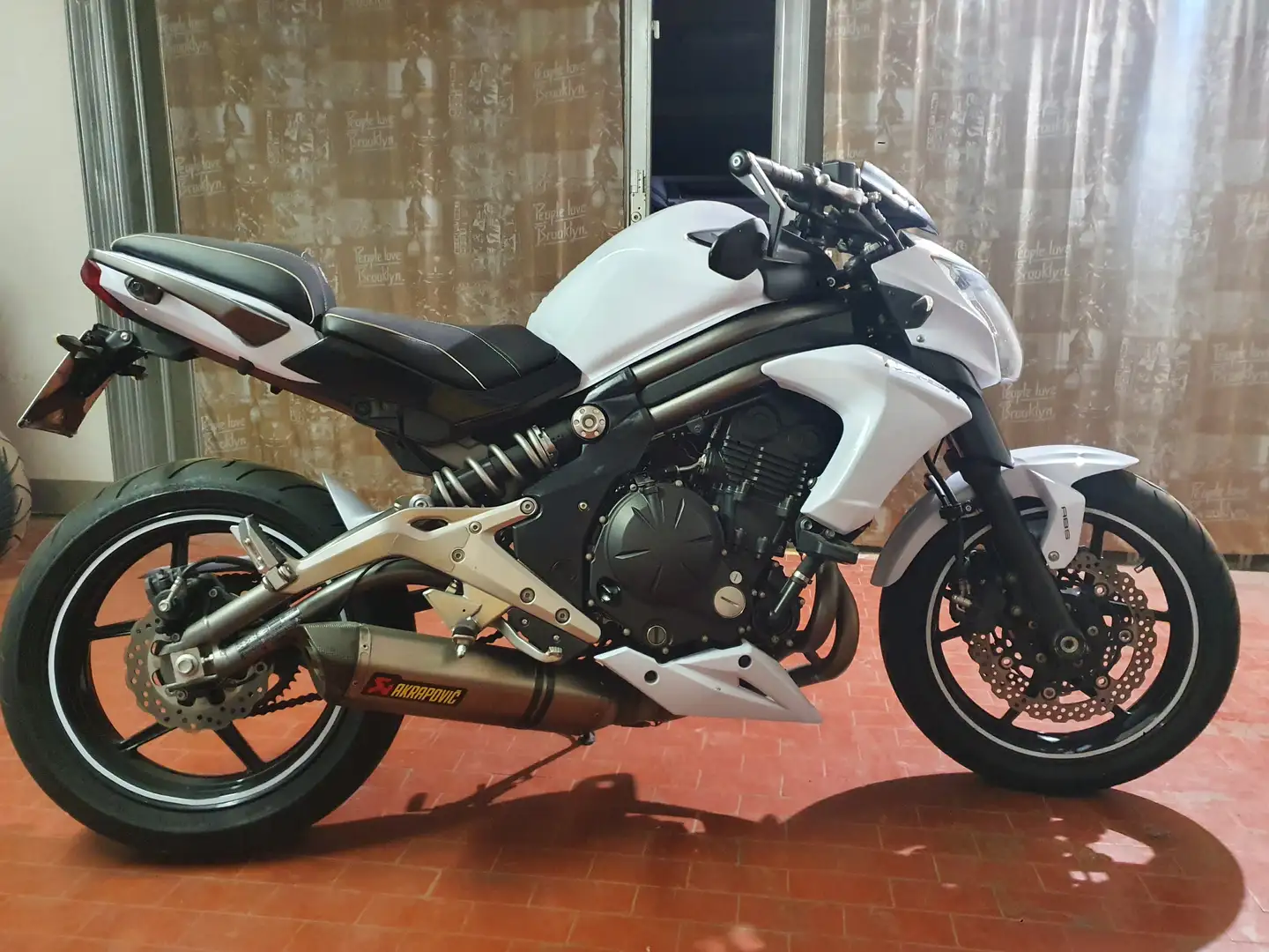 Kawasaki ER - 6 N 2012-2016 ABS Weiß - 1