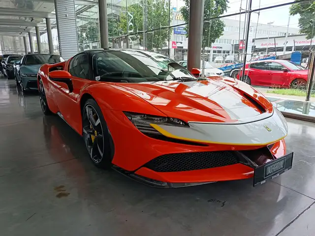 Ferrari SF90 Stradale 7,9kWh F1-DCT Ansicht 11