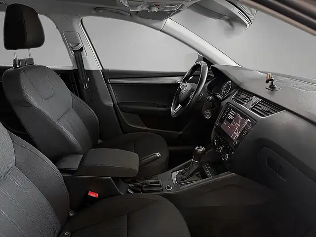Skoda Octavia view 8