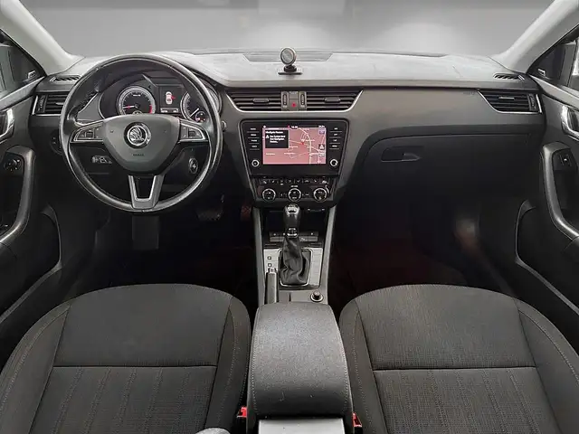 Skoda Octavia view 9