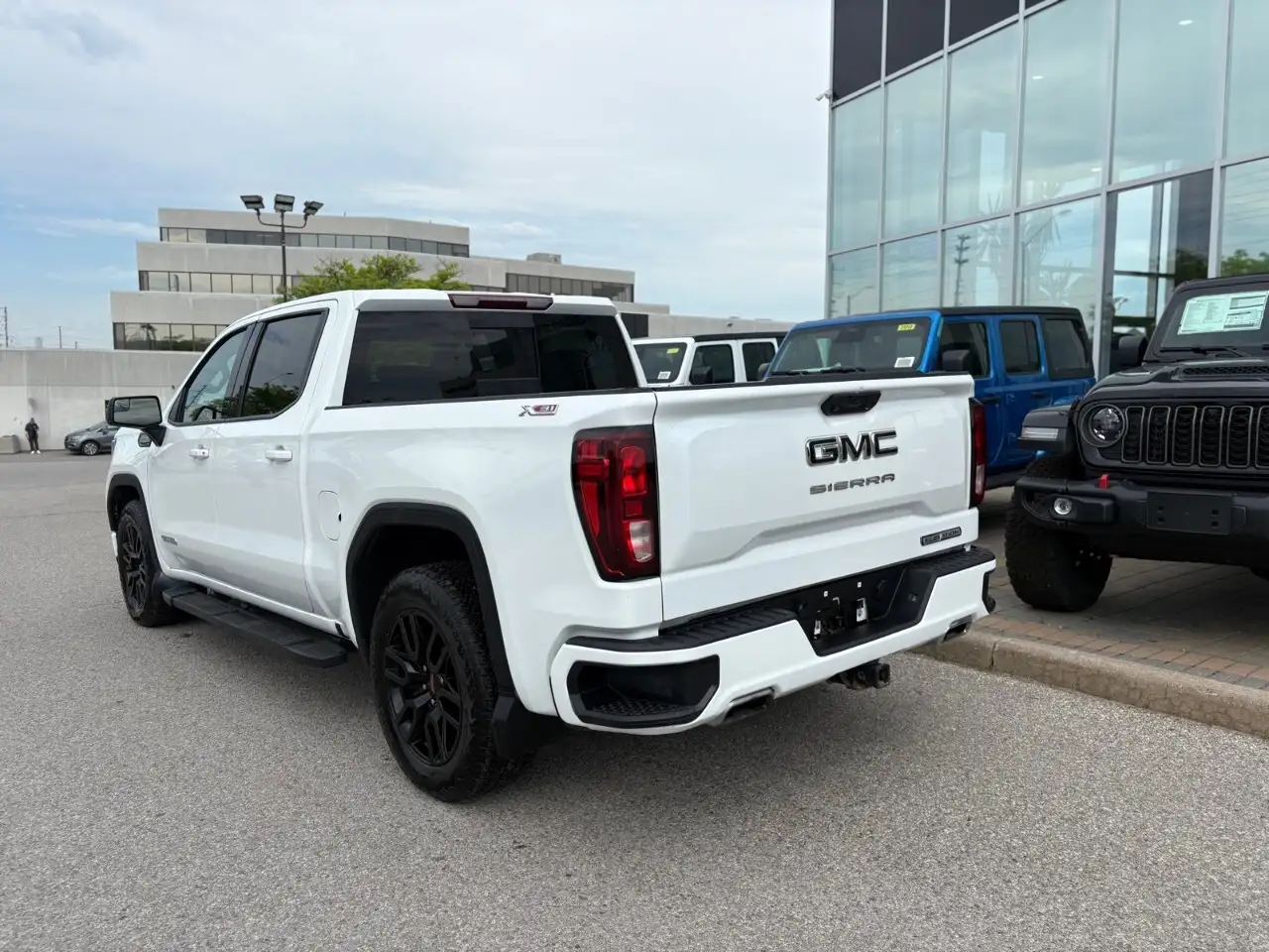 GMC Sierra 1500 снимка GMC Sierra 1500