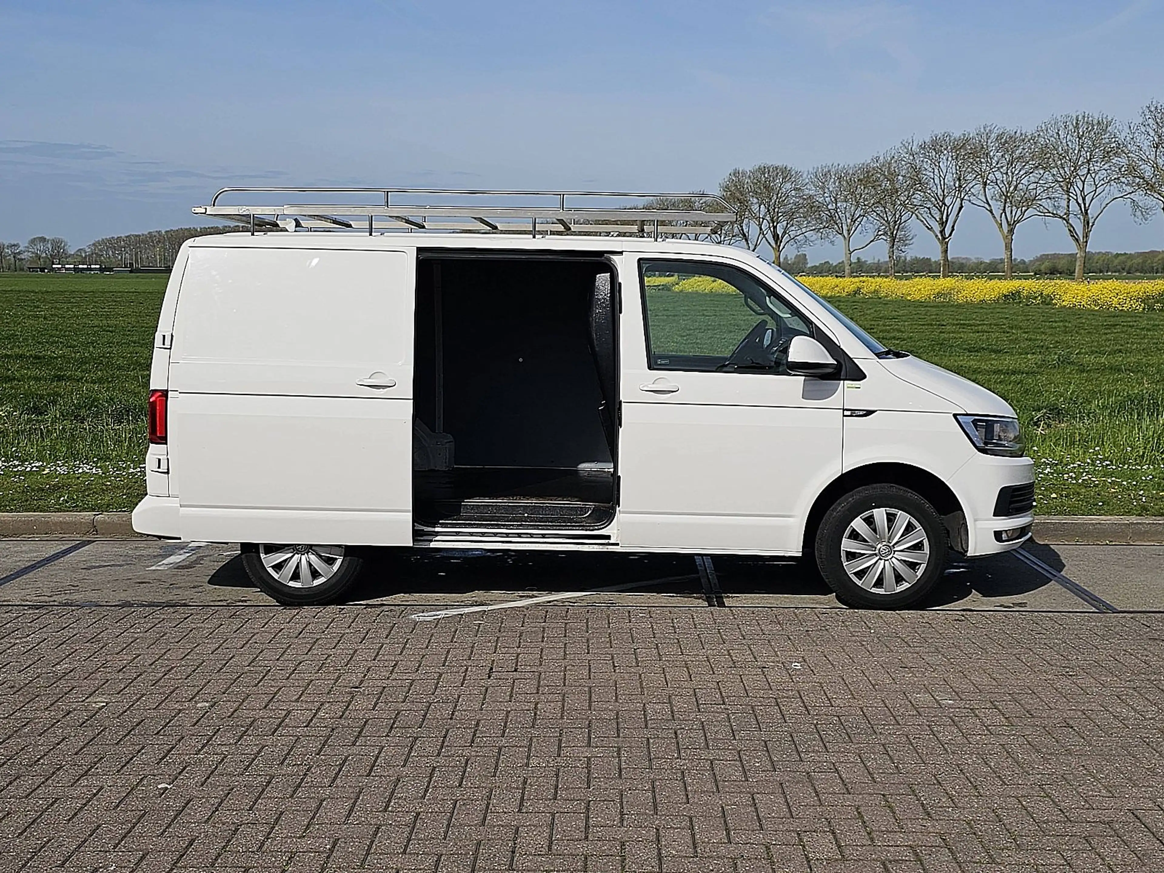 Volkswagen Transporter 2.0 TDI L1H1 150Pk Automaat! — photo 12