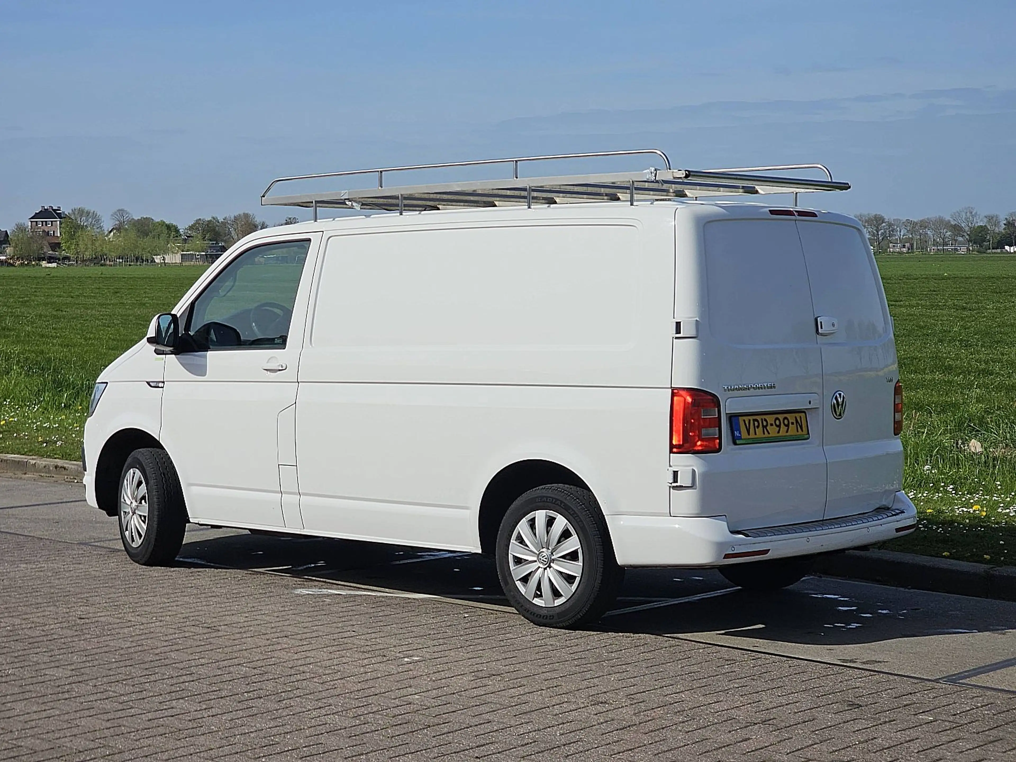 Volkswagen Transporter 2.0 TDI L1H1 150Pk Automaat! — photo 6