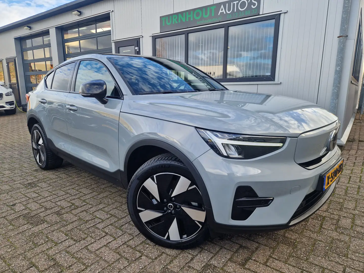 Volvo C40 Single Motor Plus 69 kWh SOH 95,8 % | NL AUTO | Pa Grijs - 1